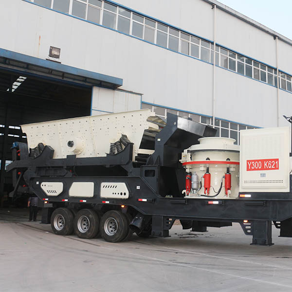 Mobile crusher is widely used in mining industry